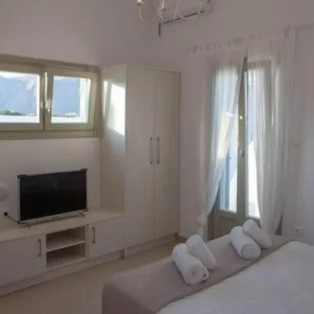 Dafnes With Private Pool * Perivolos (Santorini)